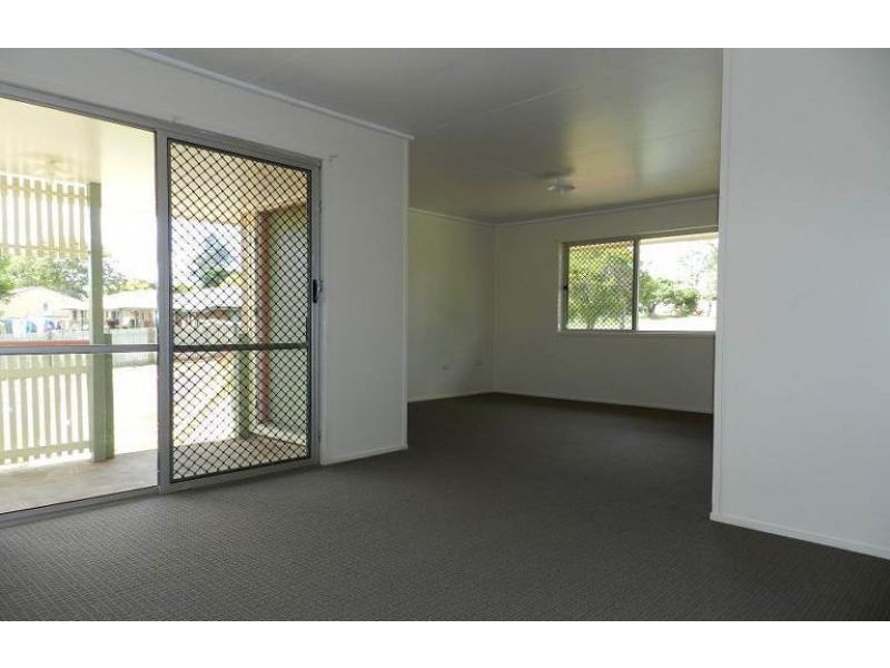 21 Festival Street, Rockville QLD 4350