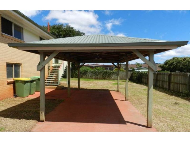 21 Festival Street, Rockville QLD 4350