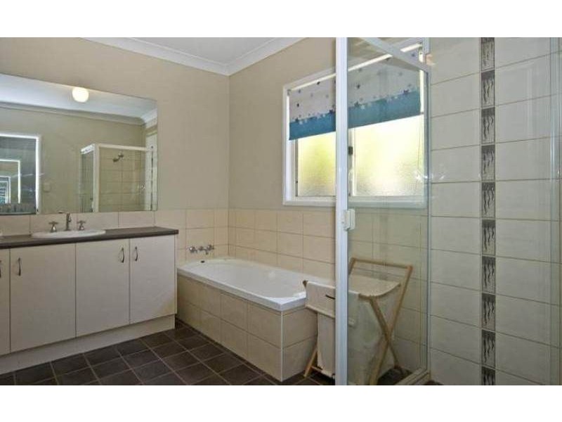 3 Graham Court, Hodgson Vale QLD 4352