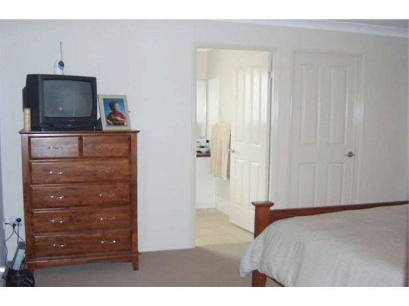 7 Samuel Court, Darling Heights QLD 4350