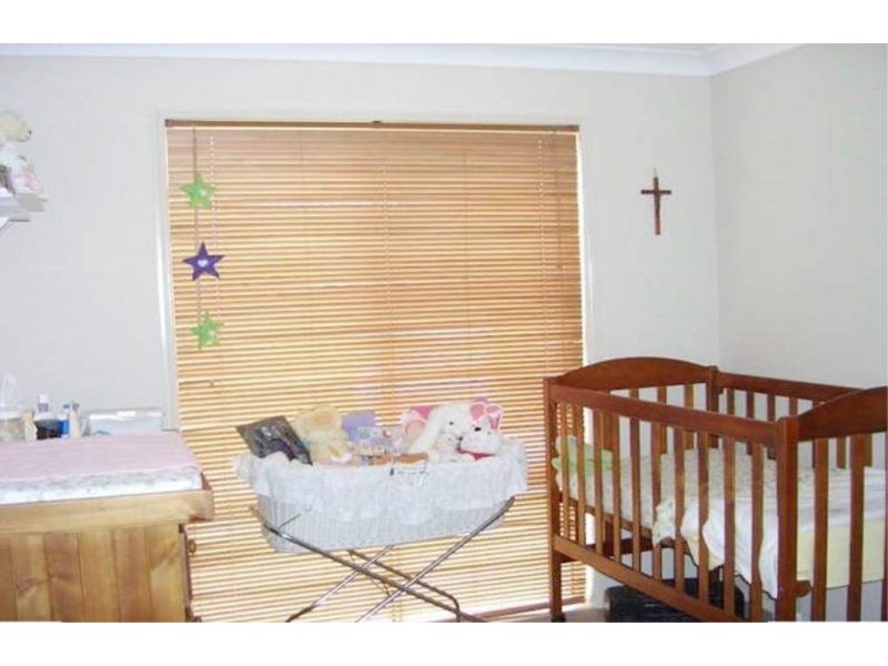 7 Samuel Court, Darling Heights QLD 4350