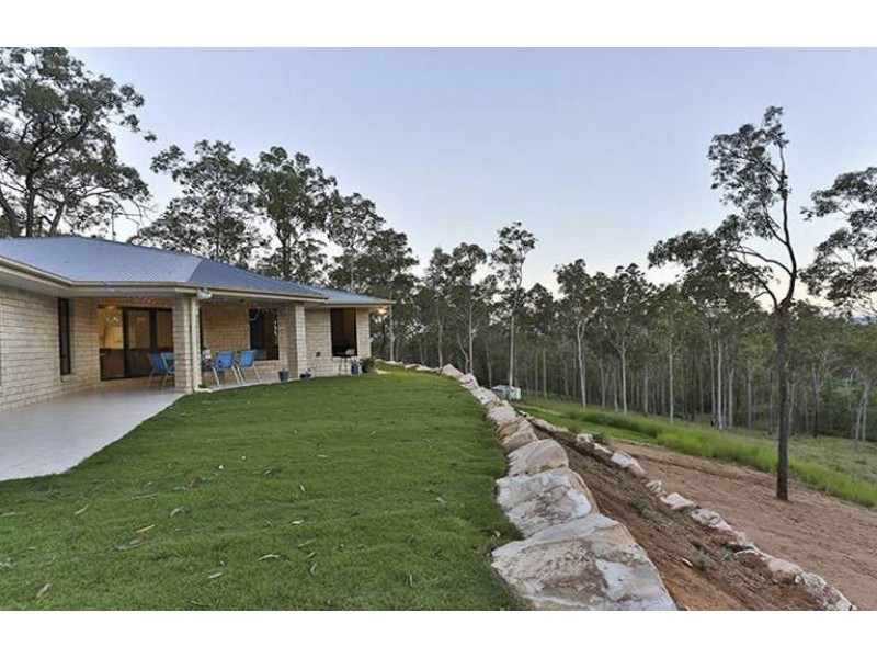 125 Larnook Street, Upper Lockyer QLD 4352