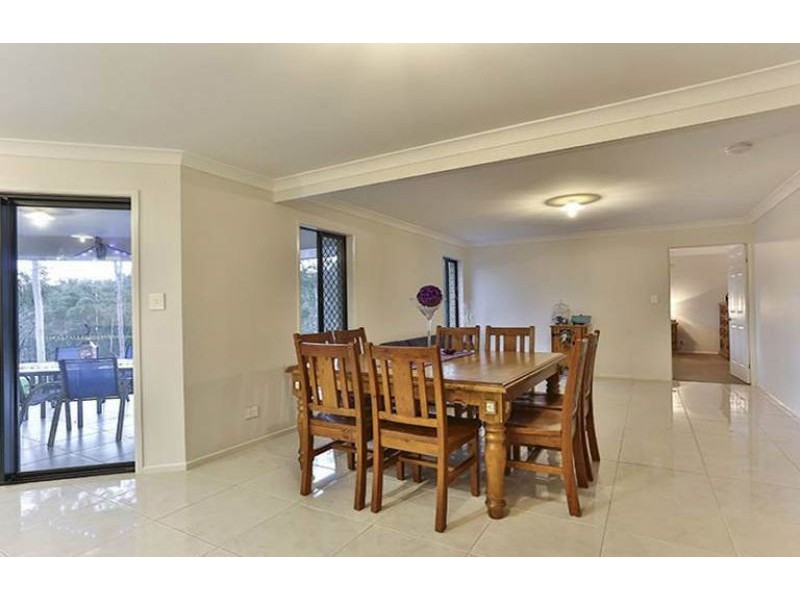 125 Larnook Street, Upper Lockyer QLD 4352