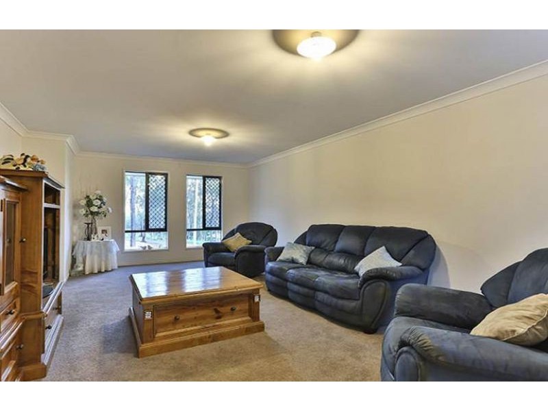 125 Larnook Street, Upper Lockyer QLD 4352