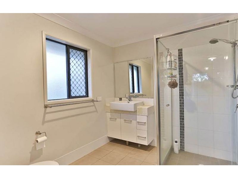 125 Larnook Street, Upper Lockyer QLD 4352