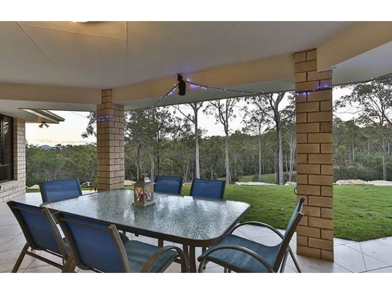 125 Larnook Street, Upper Lockyer QLD 4352