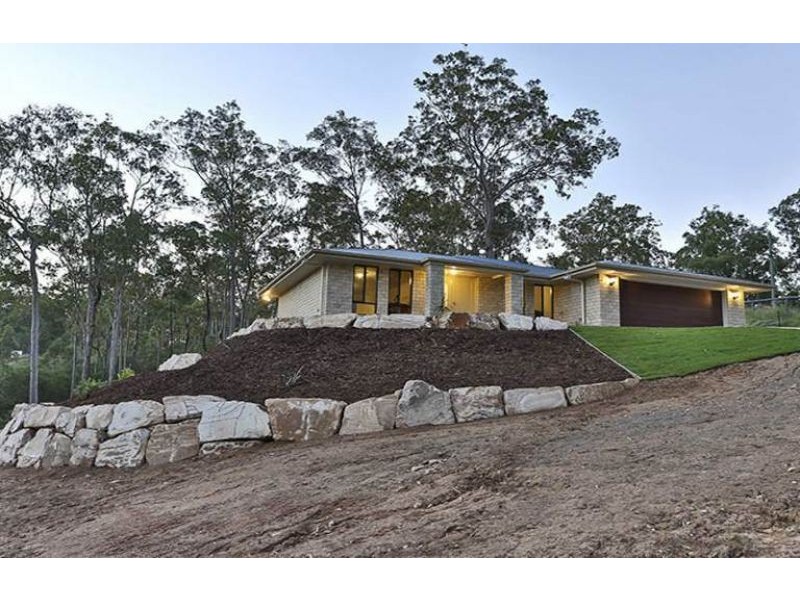 125 Larnook Street, Upper Lockyer QLD 4352