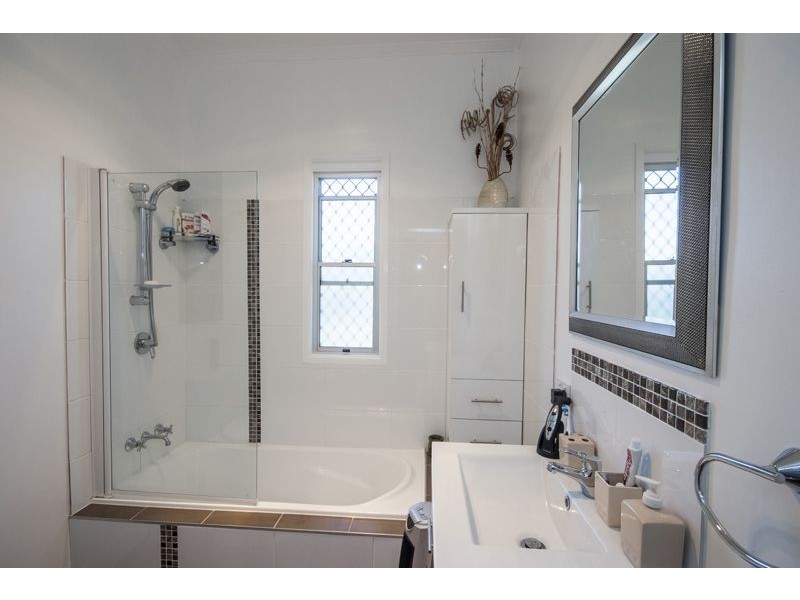 26 Elizabeth Street, South Toowoomba QLD 4350