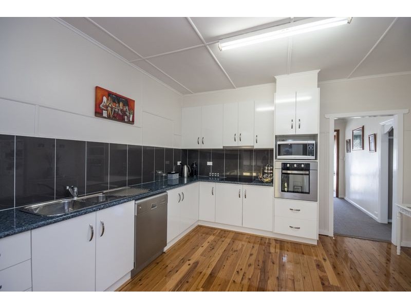 5a Monash Street, Newtown QLD 4350