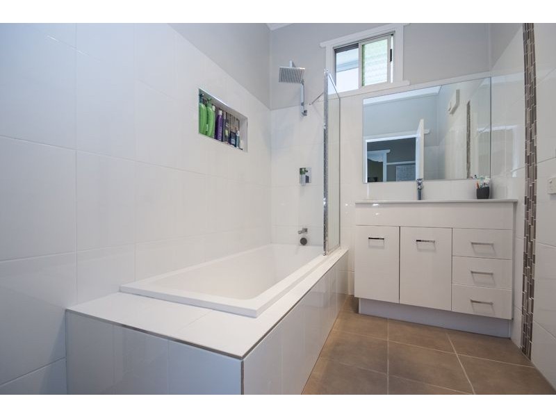 5a Monash Street, Newtown QLD 4350