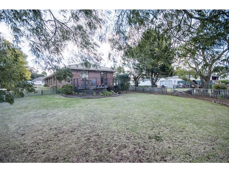 2/4 Burton Street, Harristown QLD 4350