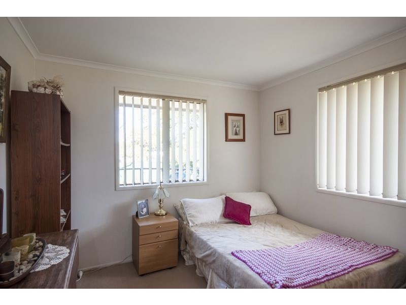 2/4 Burton Street, Harristown QLD 4350