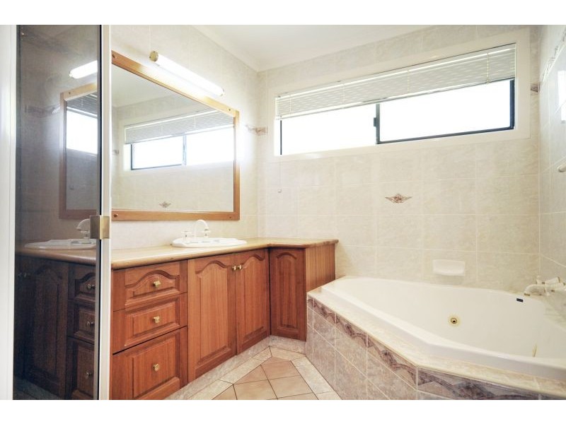 1 Leslie Street, Rangeville QLD 4350