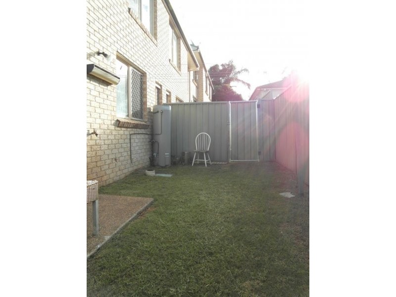 1/258 West Street, Kearneys Spring QLD 4350