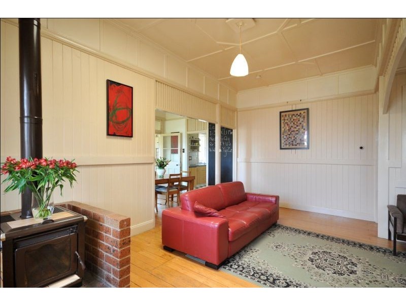 96 Holberton Street, Newtown QLD 4350