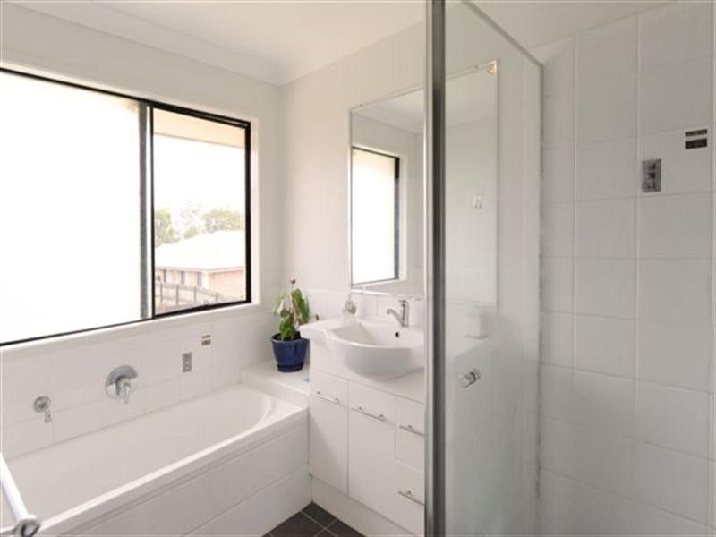 4 Winning Street, Glenvale QLD 4350