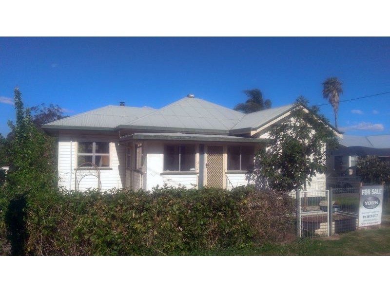 14 Beelbee Street, Harristown QLD 4350