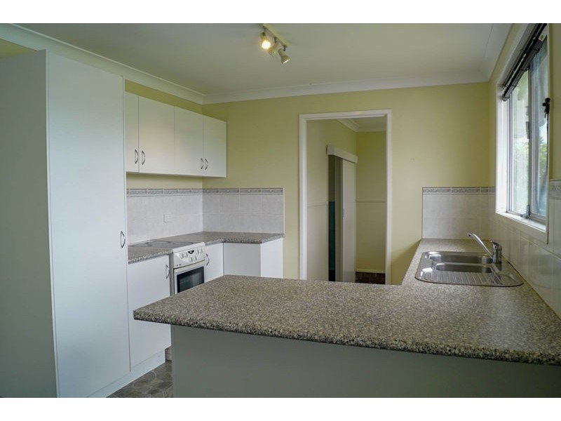 2 Simon Street, Rockville QLD 4350