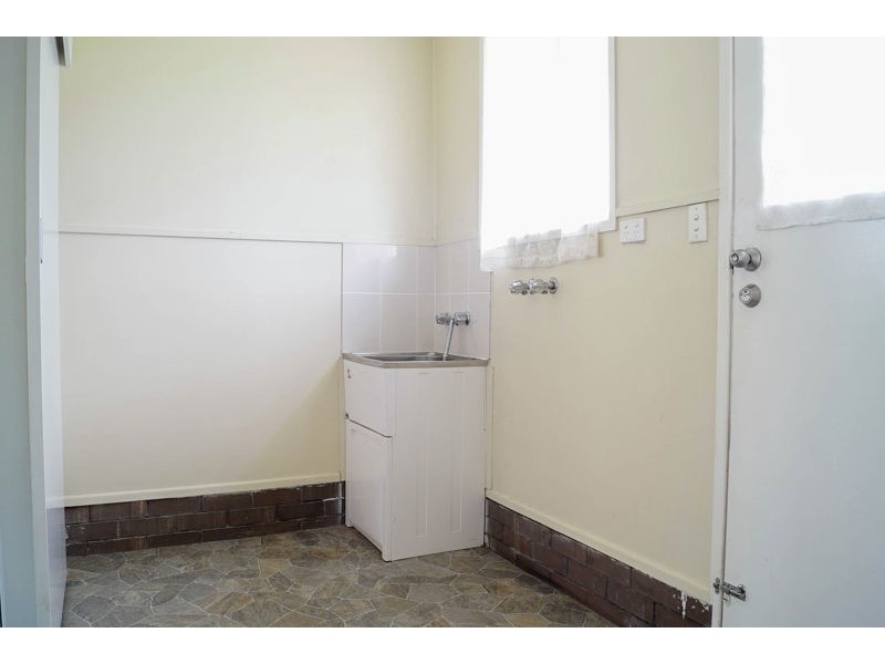 2 Simon Street, Rockville QLD 4350