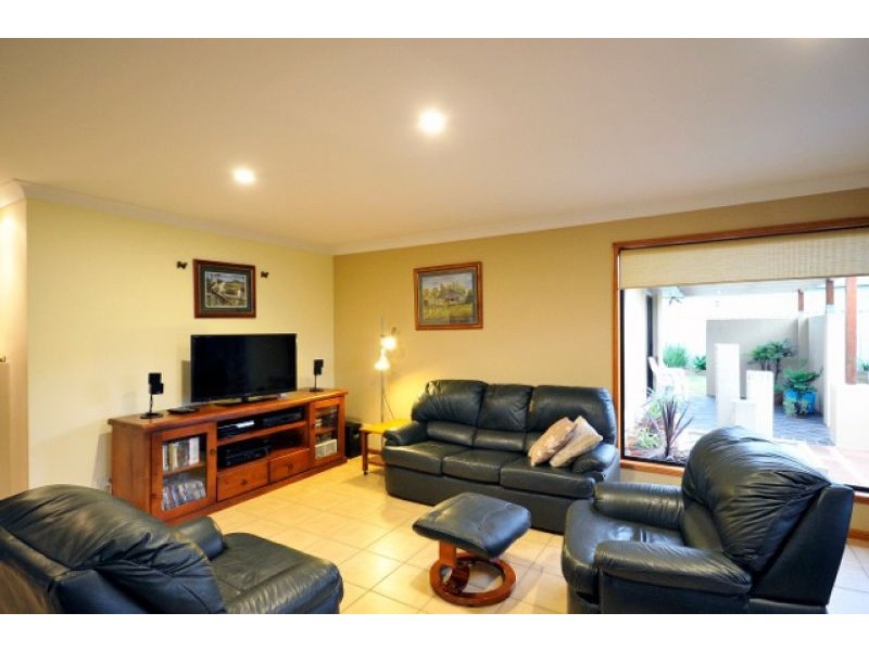 25 Lavarack Street, Darling Heights QLD 4350