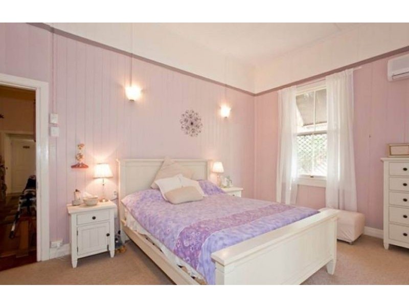 111 Hampton Road, Hampton QLD 4352