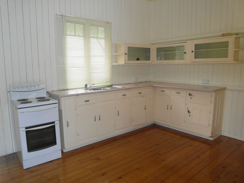 6 Stephen Street, South Toowoomba QLD 4350