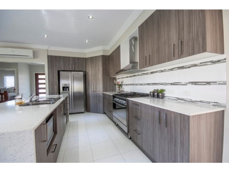 24 Murray Street, Southbrook QLD 4363