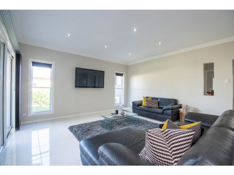 24 Murray Street, Southbrook QLD 4363