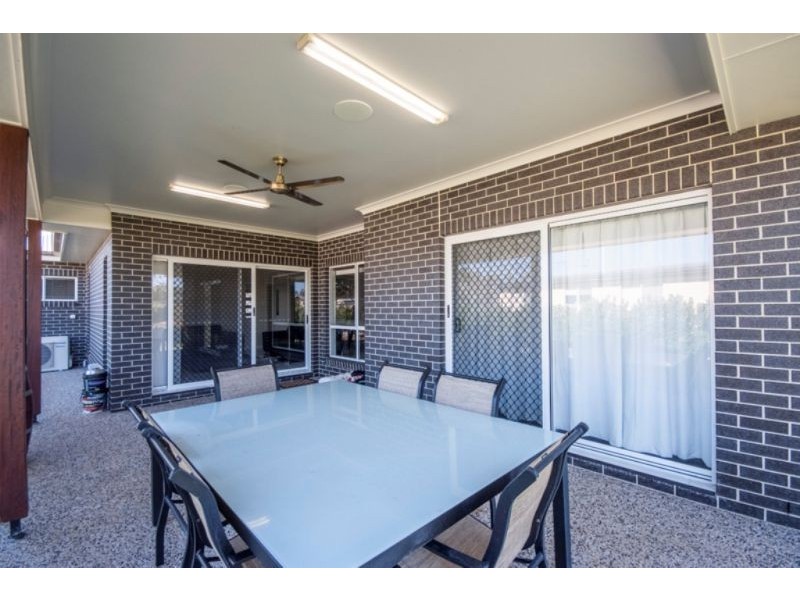 24 Murray Street, Southbrook QLD 4363