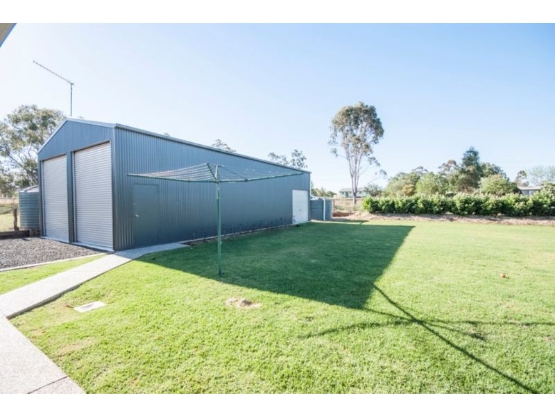 24 Murray Street, Southbrook QLD 4363