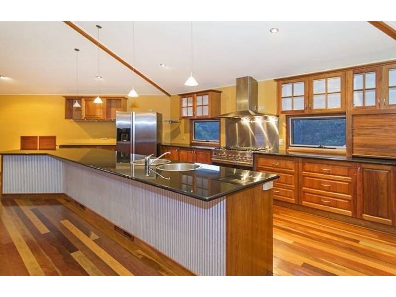 62 Skyline Drive, Blue Mountain Heights QLD 4350