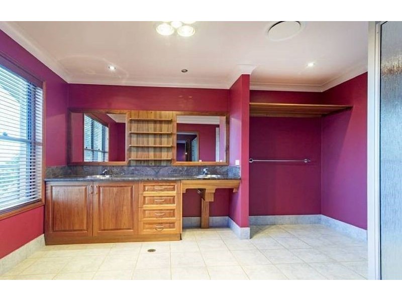 62 Skyline Drive, Blue Mountain Heights QLD 4350
