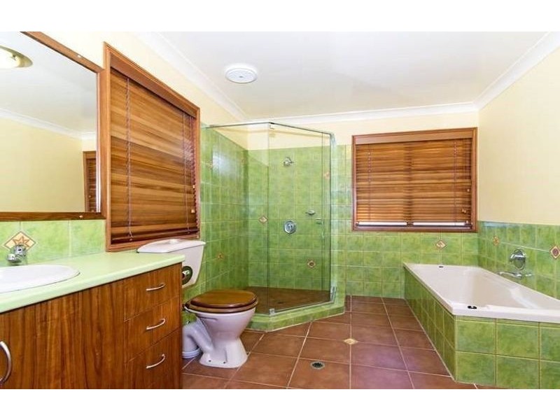 62 Skyline Drive, Blue Mountain Heights QLD 4350