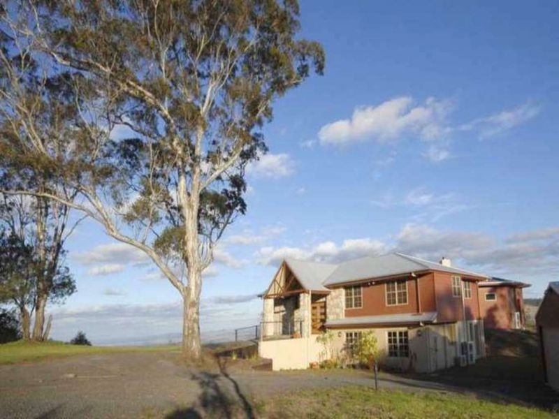 62 Skyline Drive, Blue Mountain Heights QLD 4350