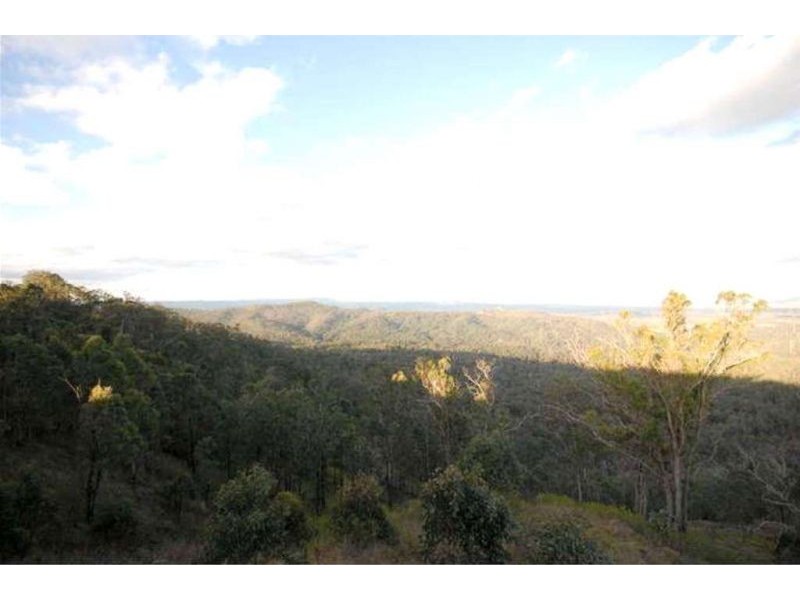 62 Skyline Drive, Blue Mountain Heights QLD 4350