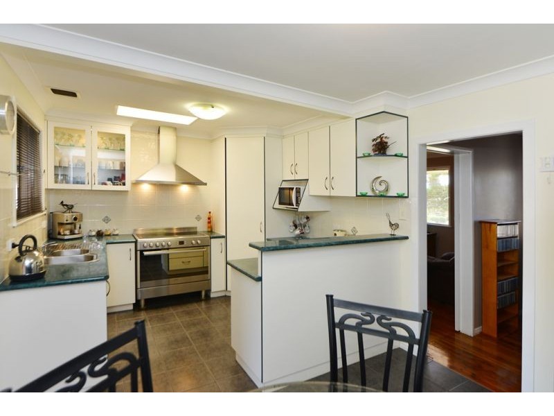 7 Kettle Street, Rockville QLD 4350