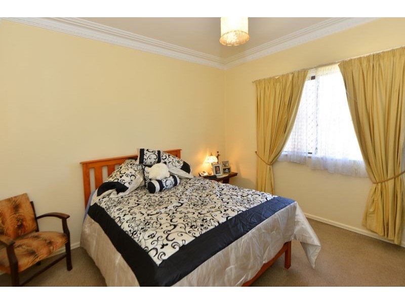 21 Stehn Street, Harristown QLD 4350