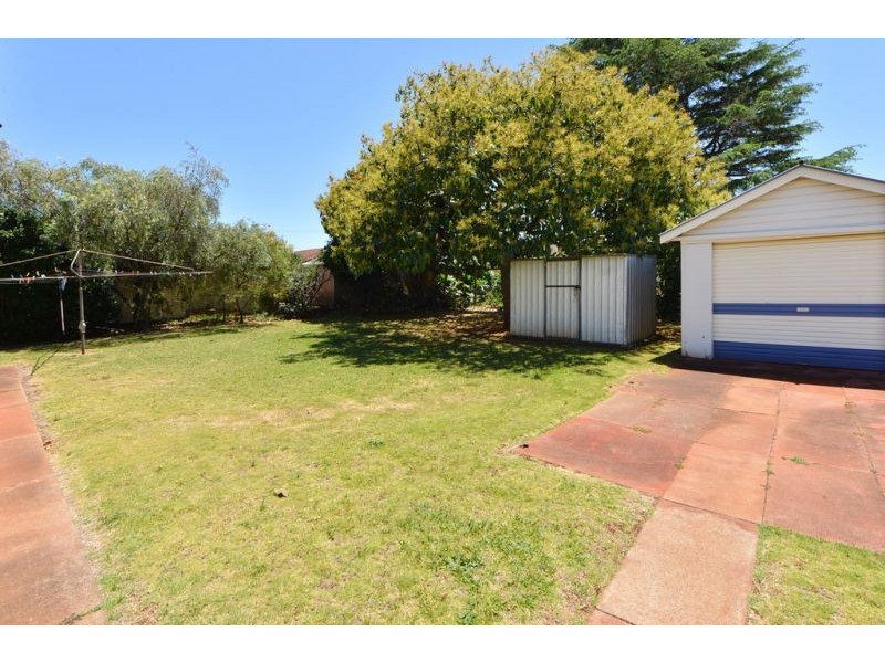 21 Stehn Street, Harristown QLD 4350