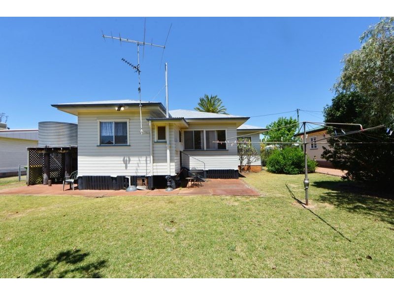 21 Stehn Street, Harristown QLD 4350