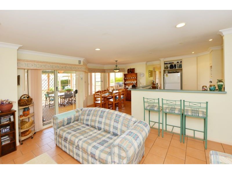 217 Nelson Street, Kearneys Spring QLD 4350