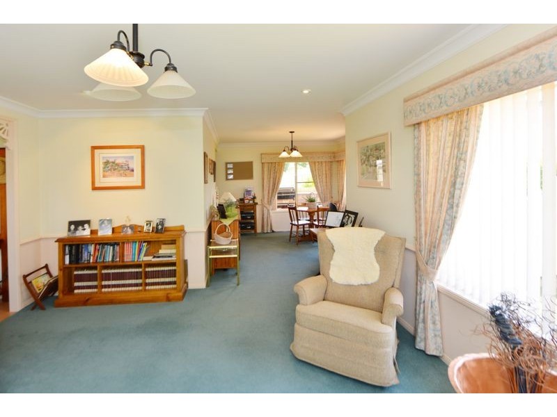 217 Nelson Street, Kearneys Spring QLD 4350