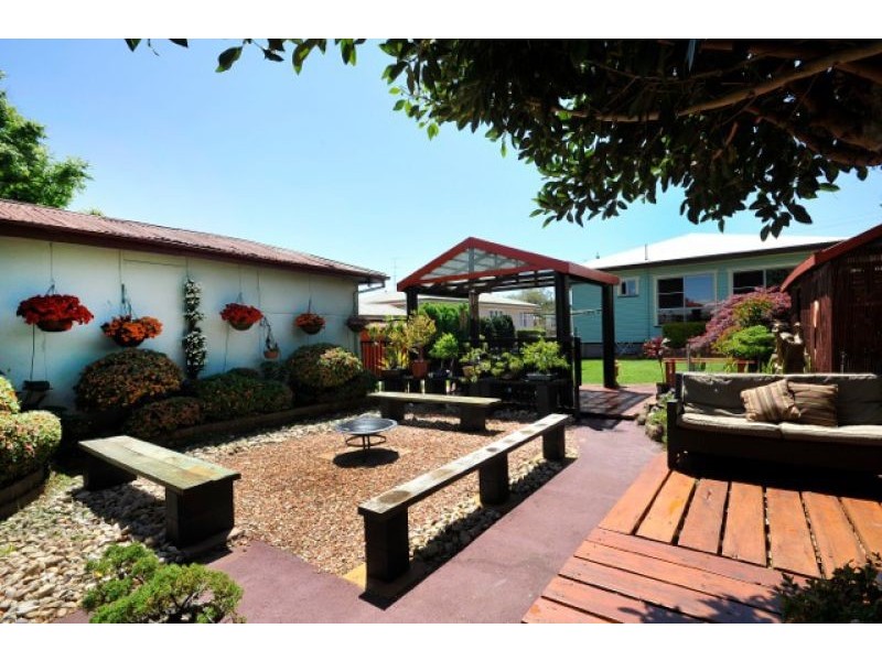 23 Monash Street, Newtown QLD 4350