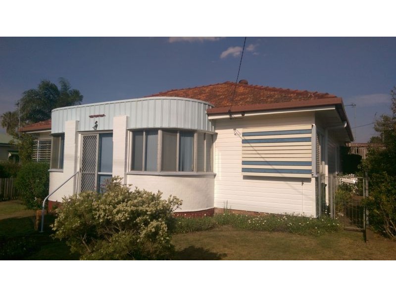 100 Water Street, South Toowoomba QLD 4350