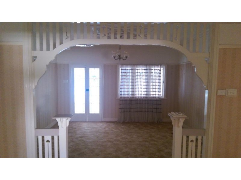 100 Water Street, South Toowoomba QLD 4350