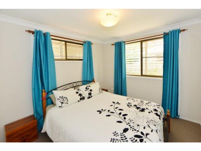 2/15 Sapphire Court, Kearneys Spring QLD 4350