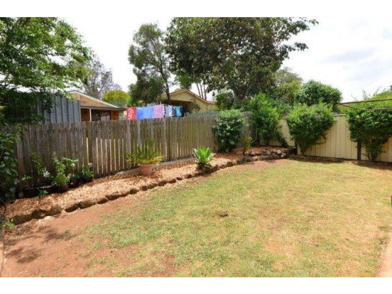 2/15 Sapphire Court, Kearneys Spring QLD 4350