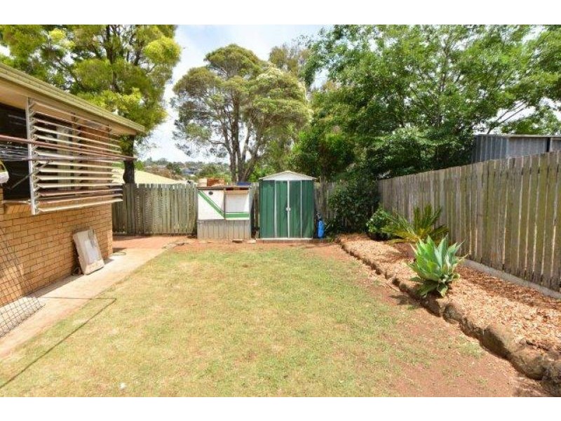 2/15 Sapphire Court, Kearneys Spring QLD 4350