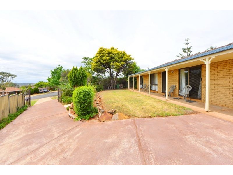 58 Champagne Crescent, Wilsonton QLD 4350