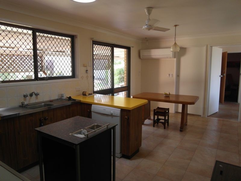 6 Jondaryan Street, Newtown QLD 4350