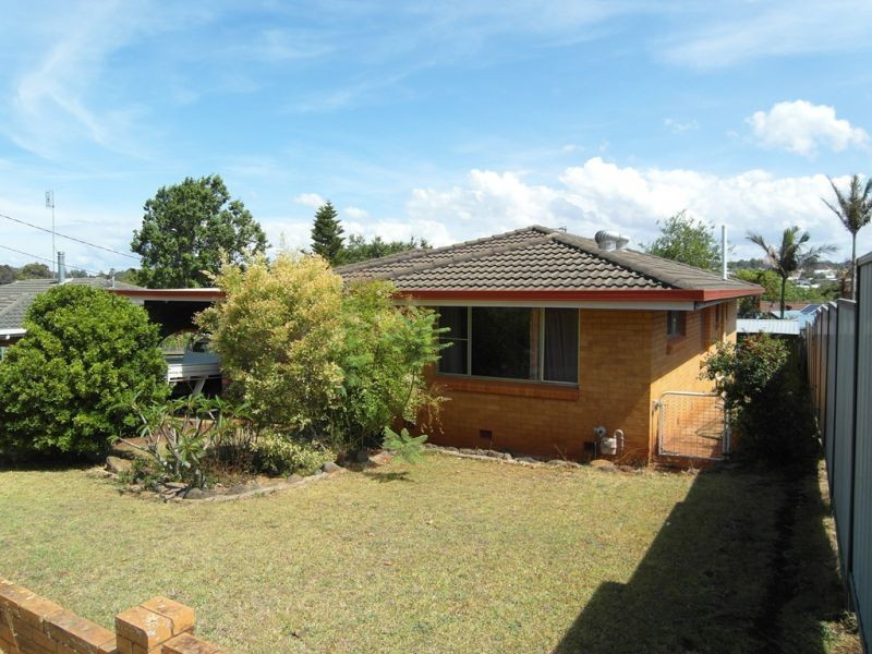 50 Debra Street, Centenary Heights QLD 4350